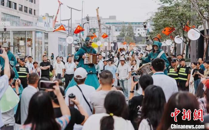 _全球首发首秀抢滩长三角 拥抱中国消费新机遇_全球首发首秀抢滩长三角 拥抱中国消费新机遇